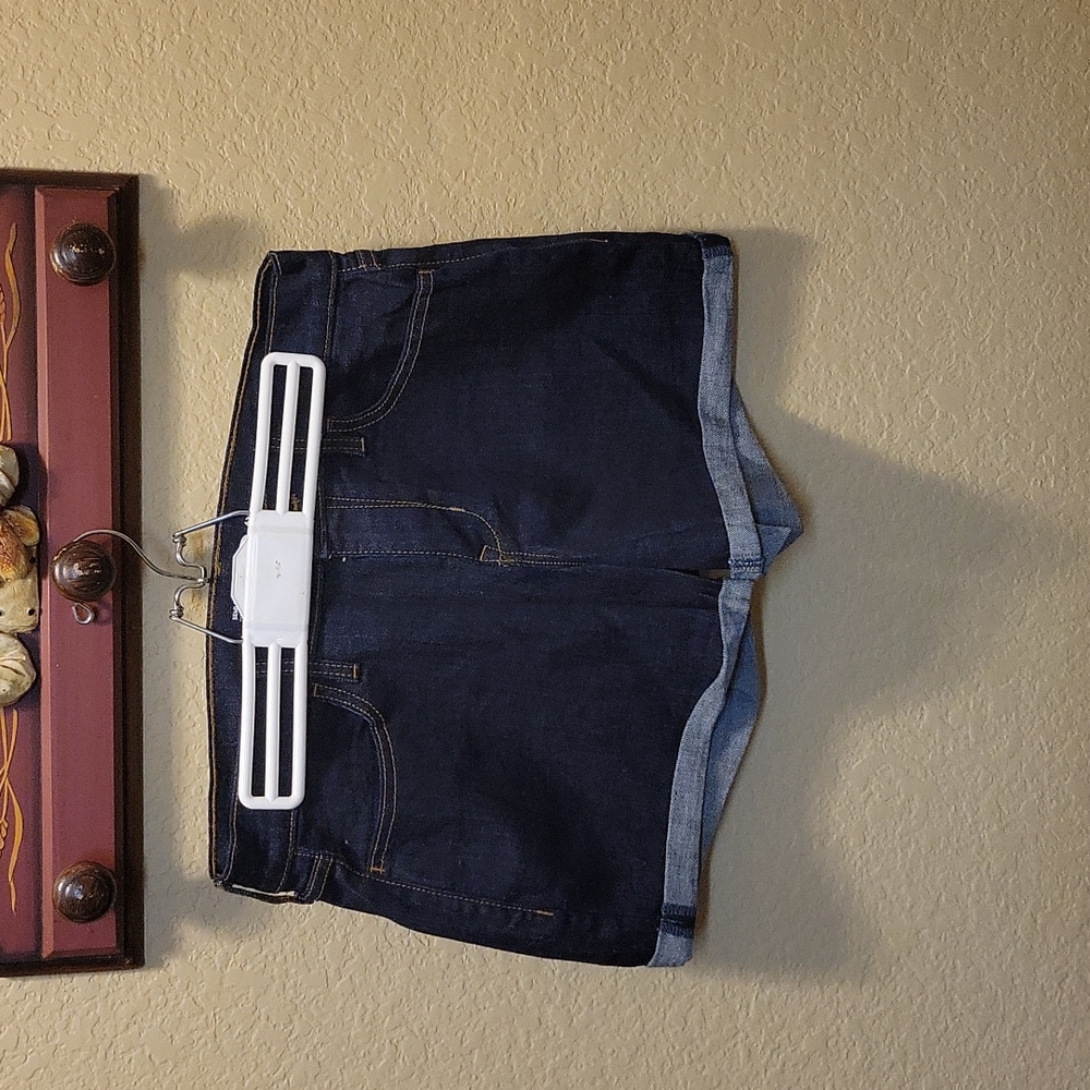 Old Navy Size 6 Shorts